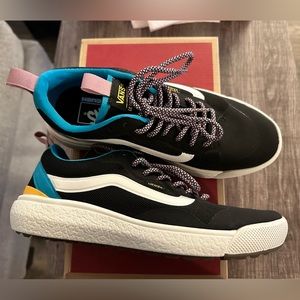 NWT Vans UltraRange EXO Shoe